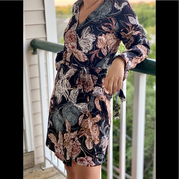 Faithfull the Brand Dresses & Skirts - Faithfull the brand Poppy Wrap Dress Habitas Print